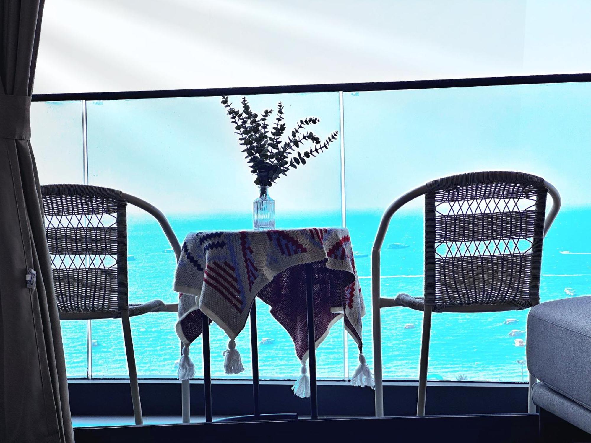 The Edge Central Holiday Inn New Pattaya Extérieur photo