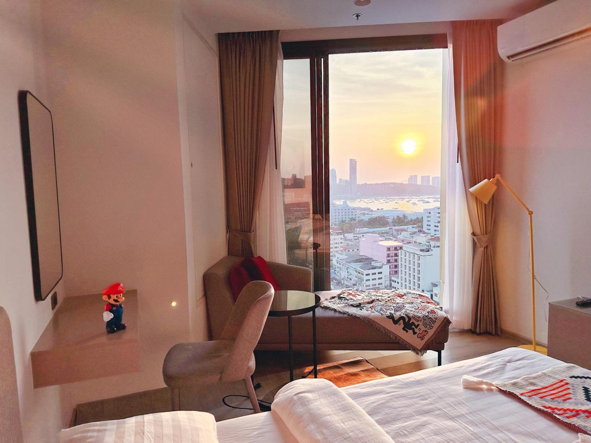 The Edge Central Holiday Inn New Pattaya Extérieur photo