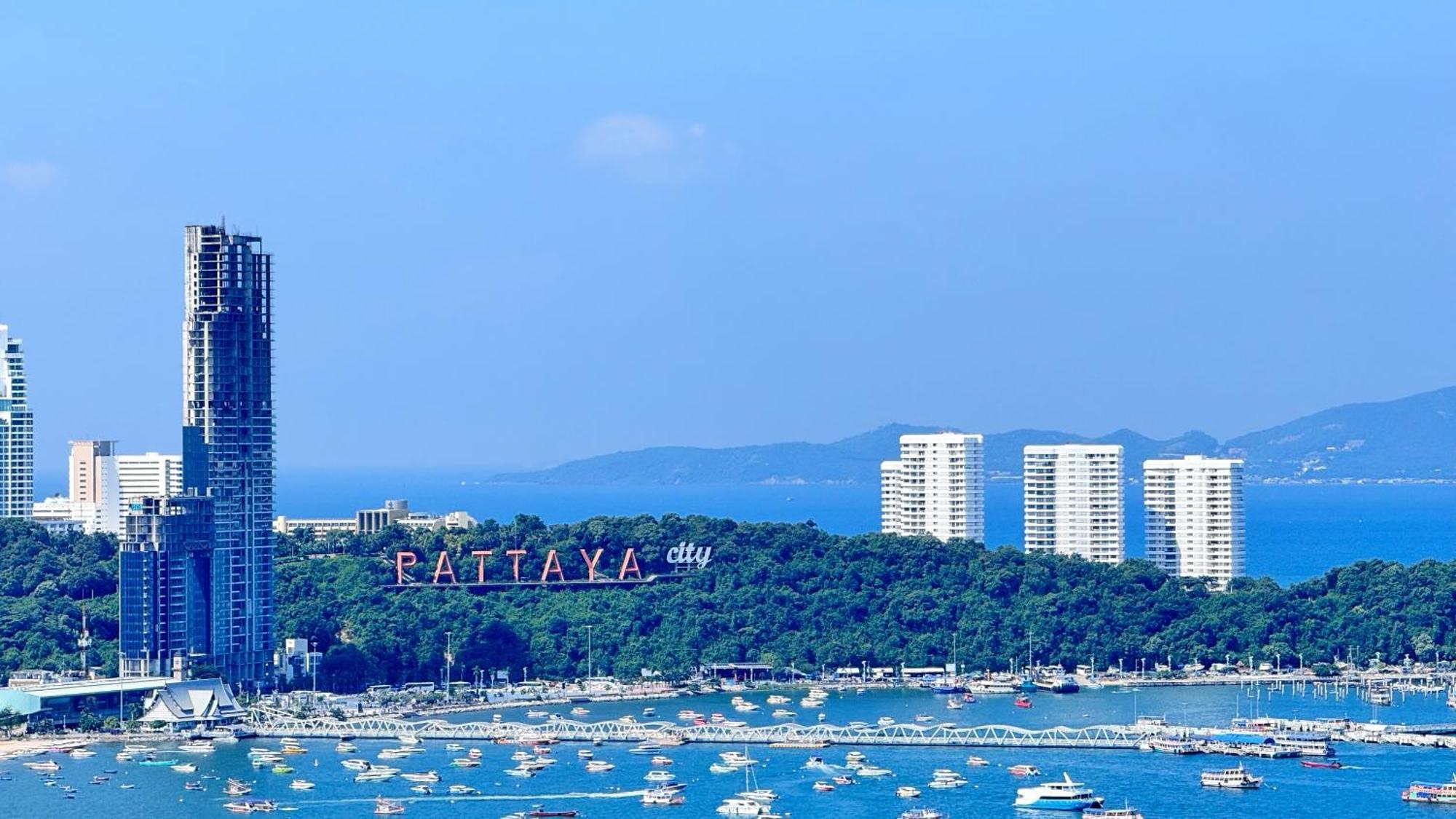 The Edge Central Holiday Inn New Pattaya Extérieur photo