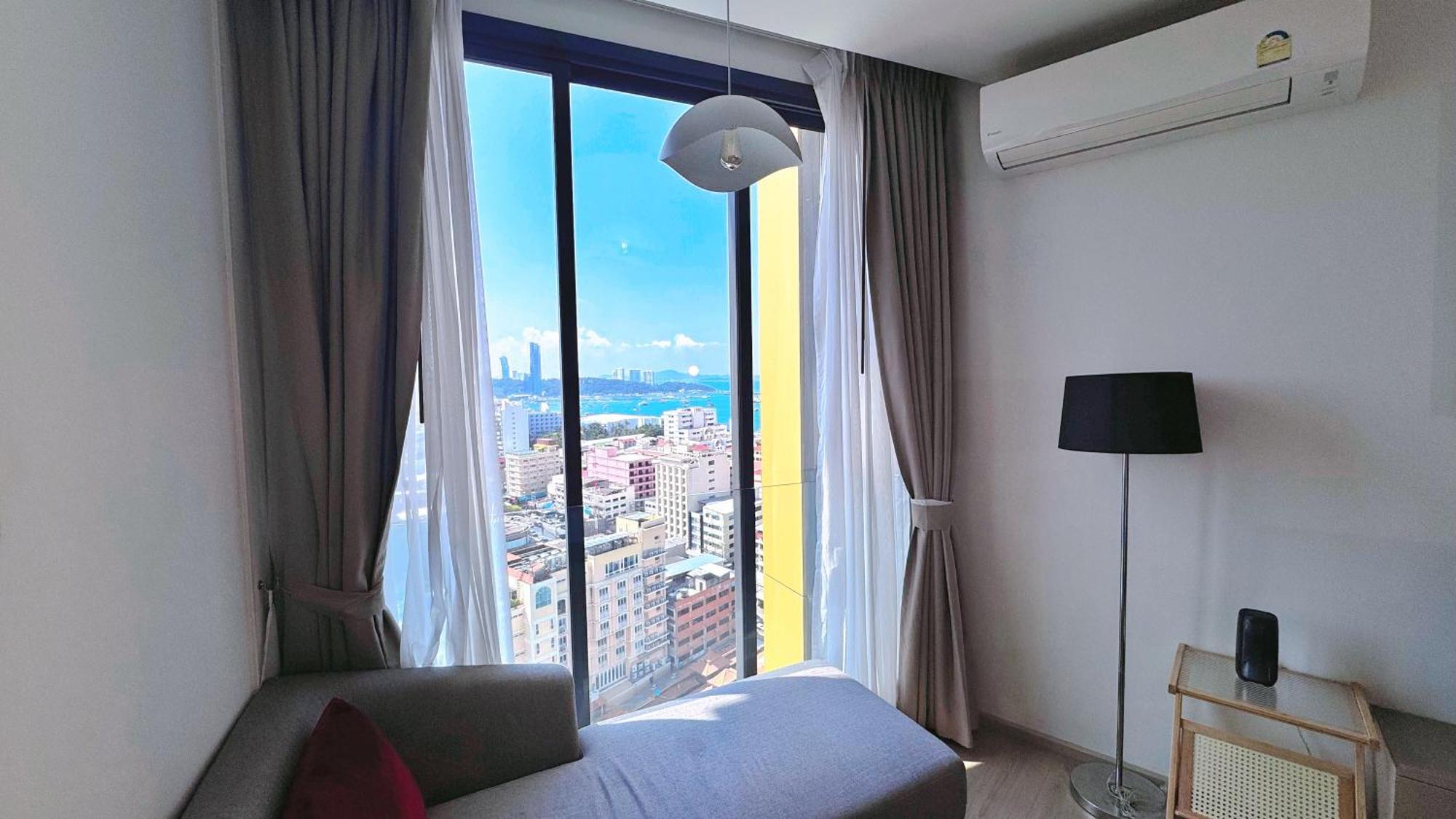 The Edge Central Holiday Inn New Pattaya Extérieur photo