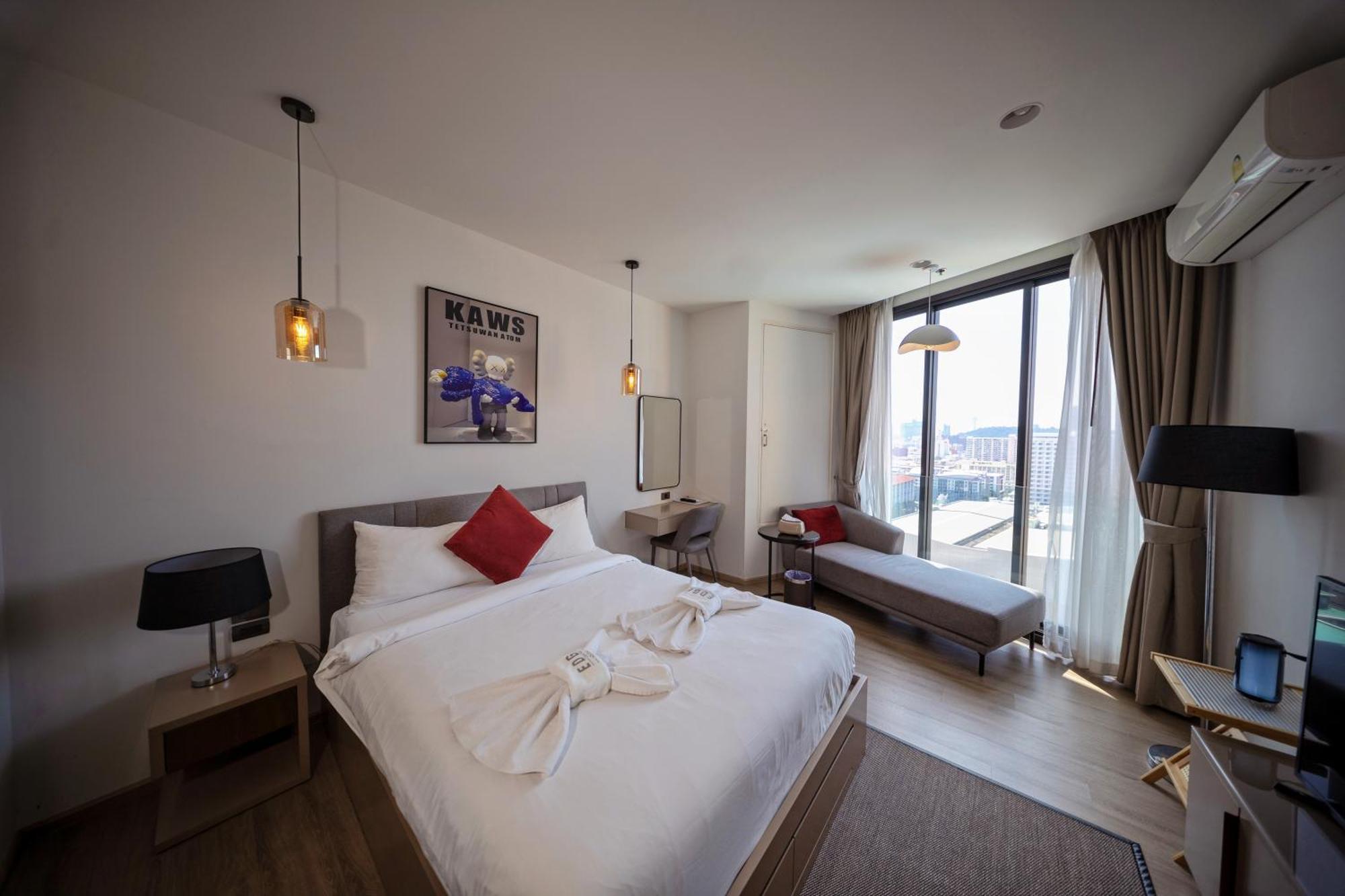 The Edge Central Holiday Inn New Pattaya Extérieur photo